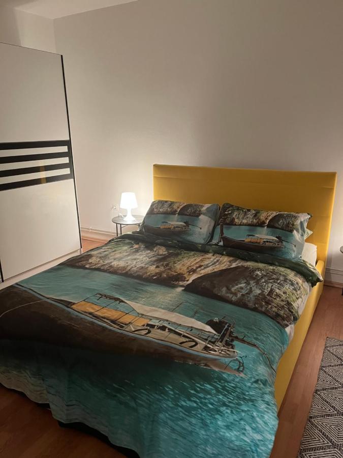 Apartment Pola Esterno foto
